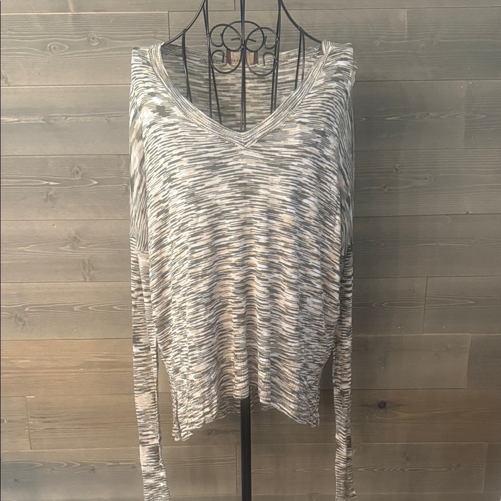 KERISMA V-neck, long sleeve marbled sweater